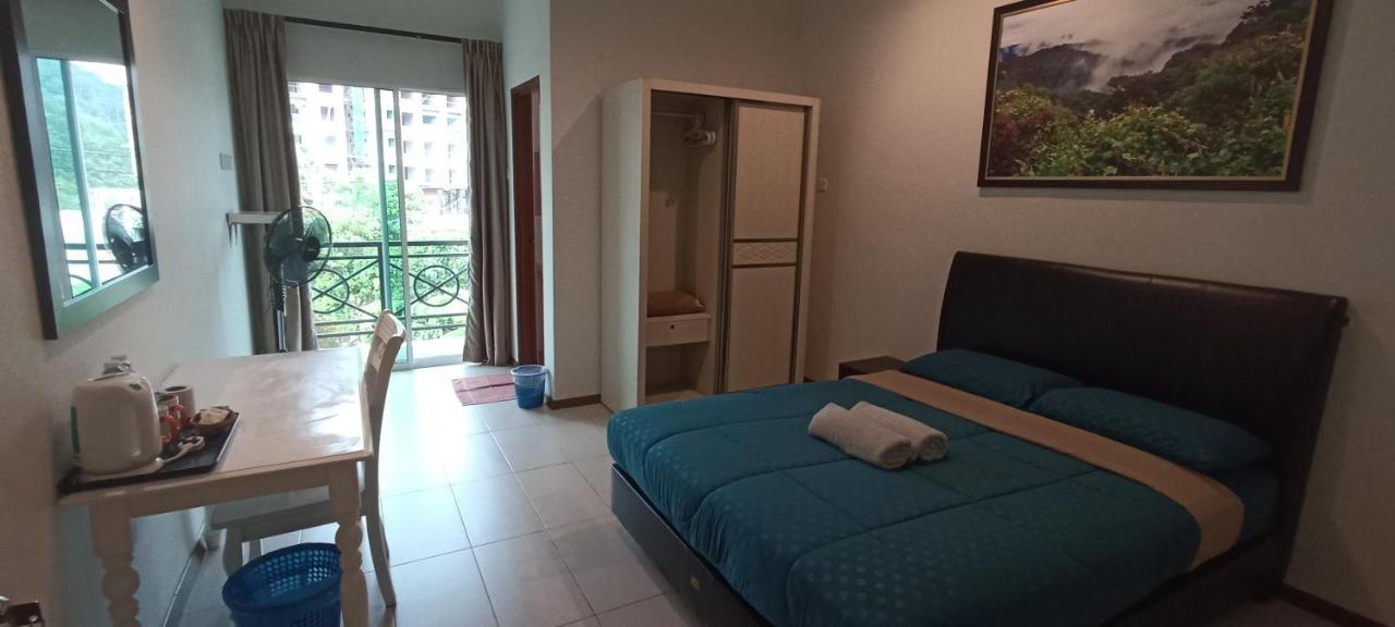 Rovers Inn Guesthouse - Age 11 And Above Only (Adults Only) Танах-Рата Экстерьер фото