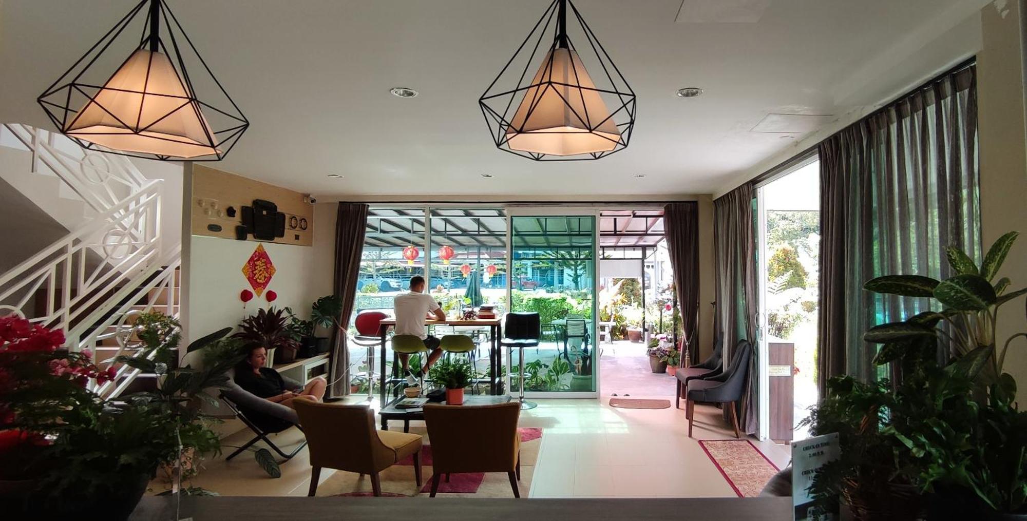 Rovers Inn Guesthouse - Age 11 And Above Only (Adults Only) Танах-Рата Экстерьер фото